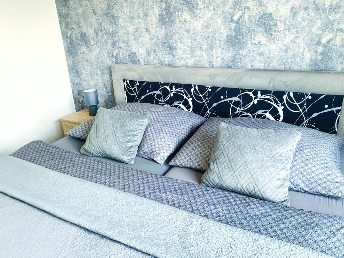 Apartmany Na Zahradni Břeclav Kültér fotó